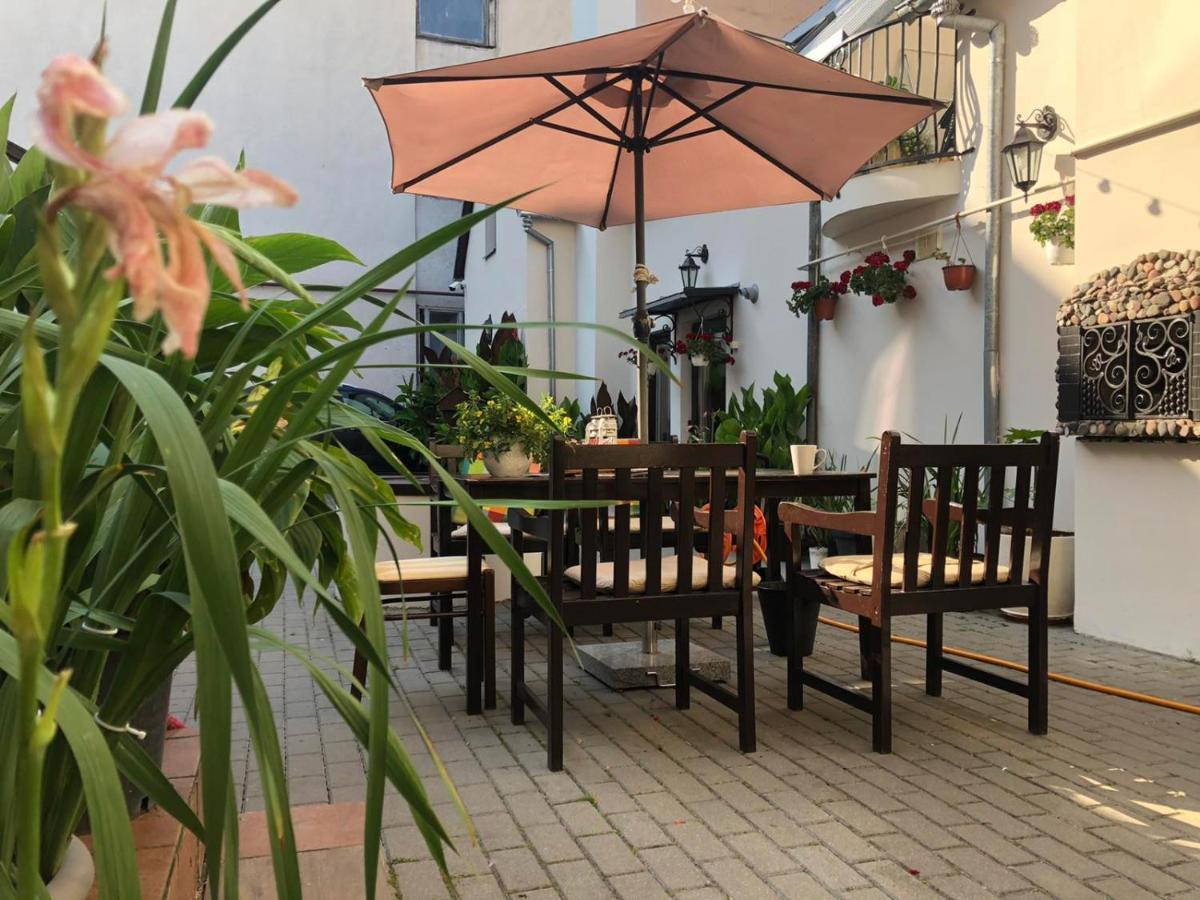 Guest House Nika - Cottages And Rooms In The Heart Of Palanga City Center Exteriér fotografie
