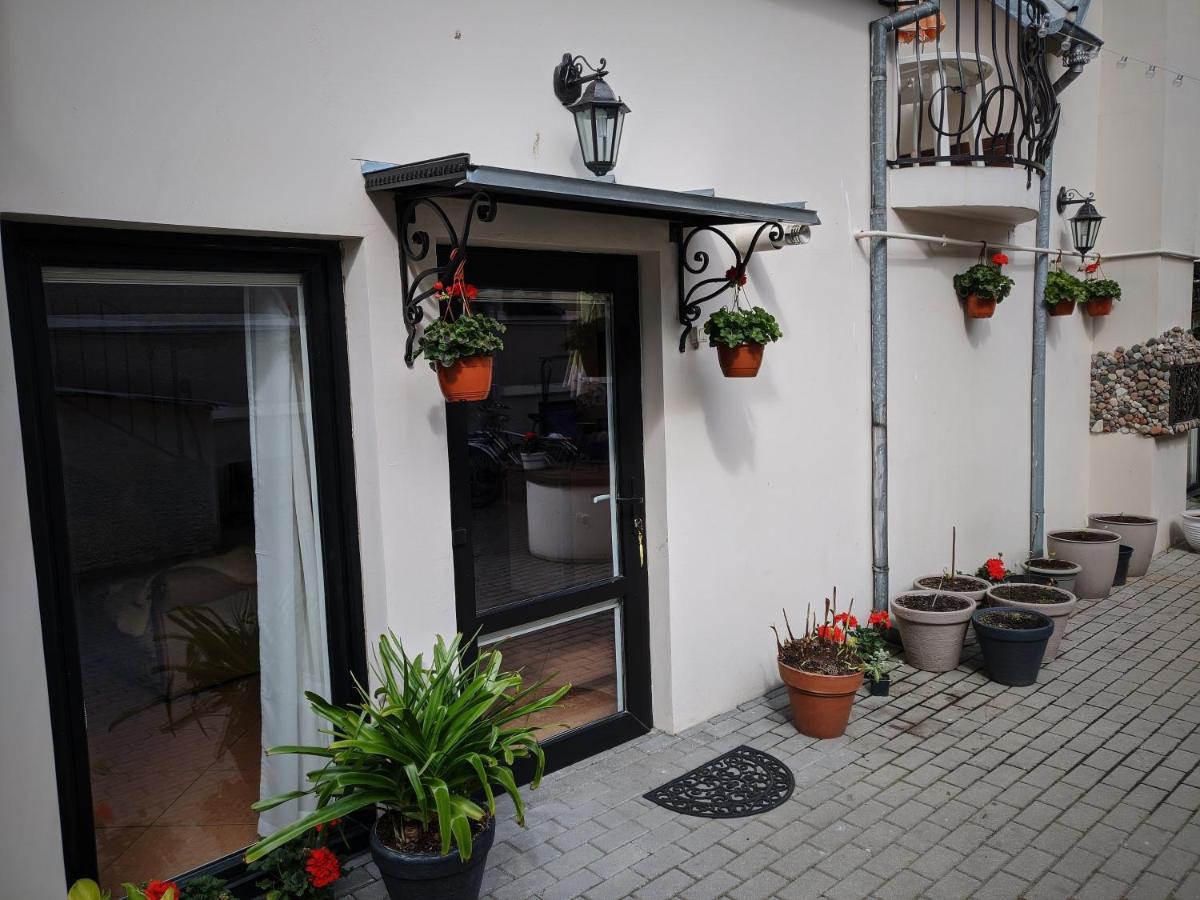 Guest House Nika - Cottages And Rooms In The Heart Of Palanga City Center Exteriér fotografie